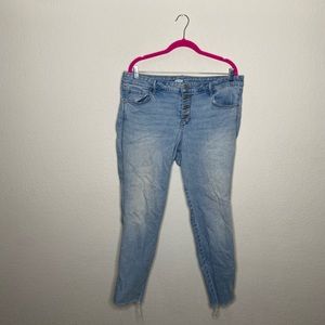 Old Navy Rockstar Jeans Size 16